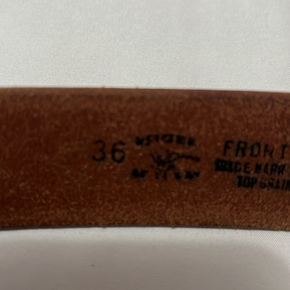 Tooled Leather Frontier Belt with Double Closure - Picture 7 of 10